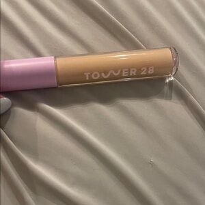 Tower 28 Concealer in Cream Beige